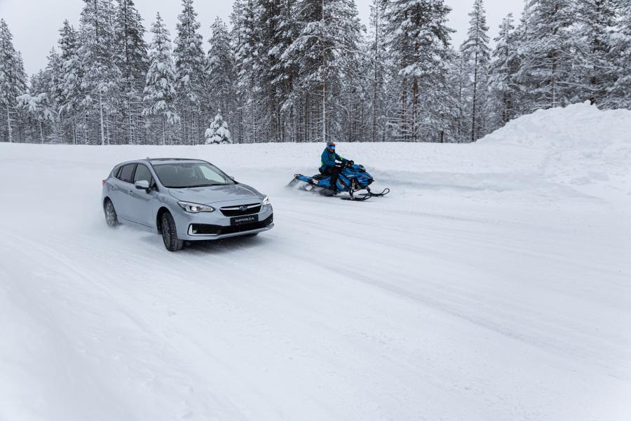  Subaru Impreza e-Boxer 5-Door 2020 года  (WW) (фото 12 из 24)